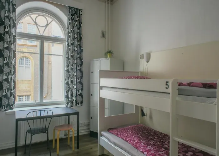 Albergue Diana Park *